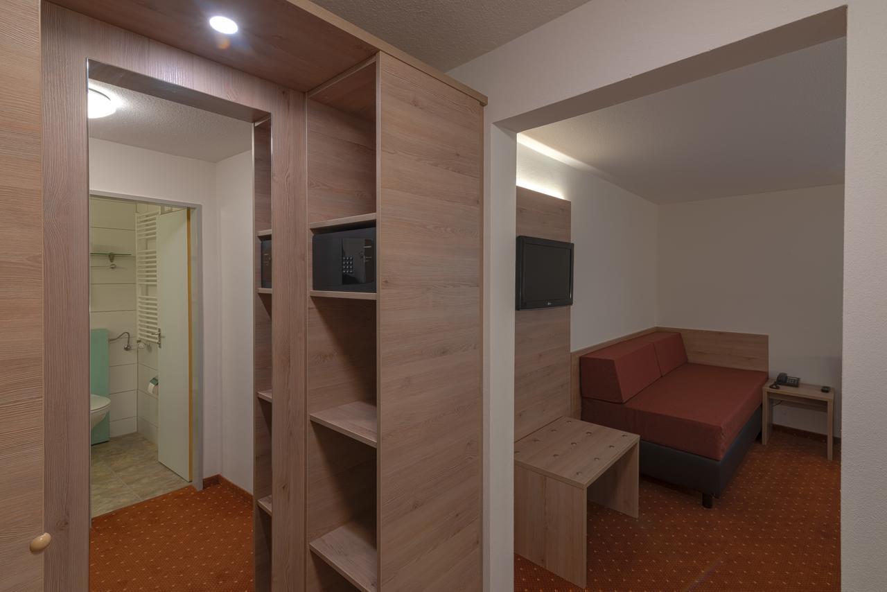 Hotel Pfefferburg Schönaich Dış mekan fotoğraf