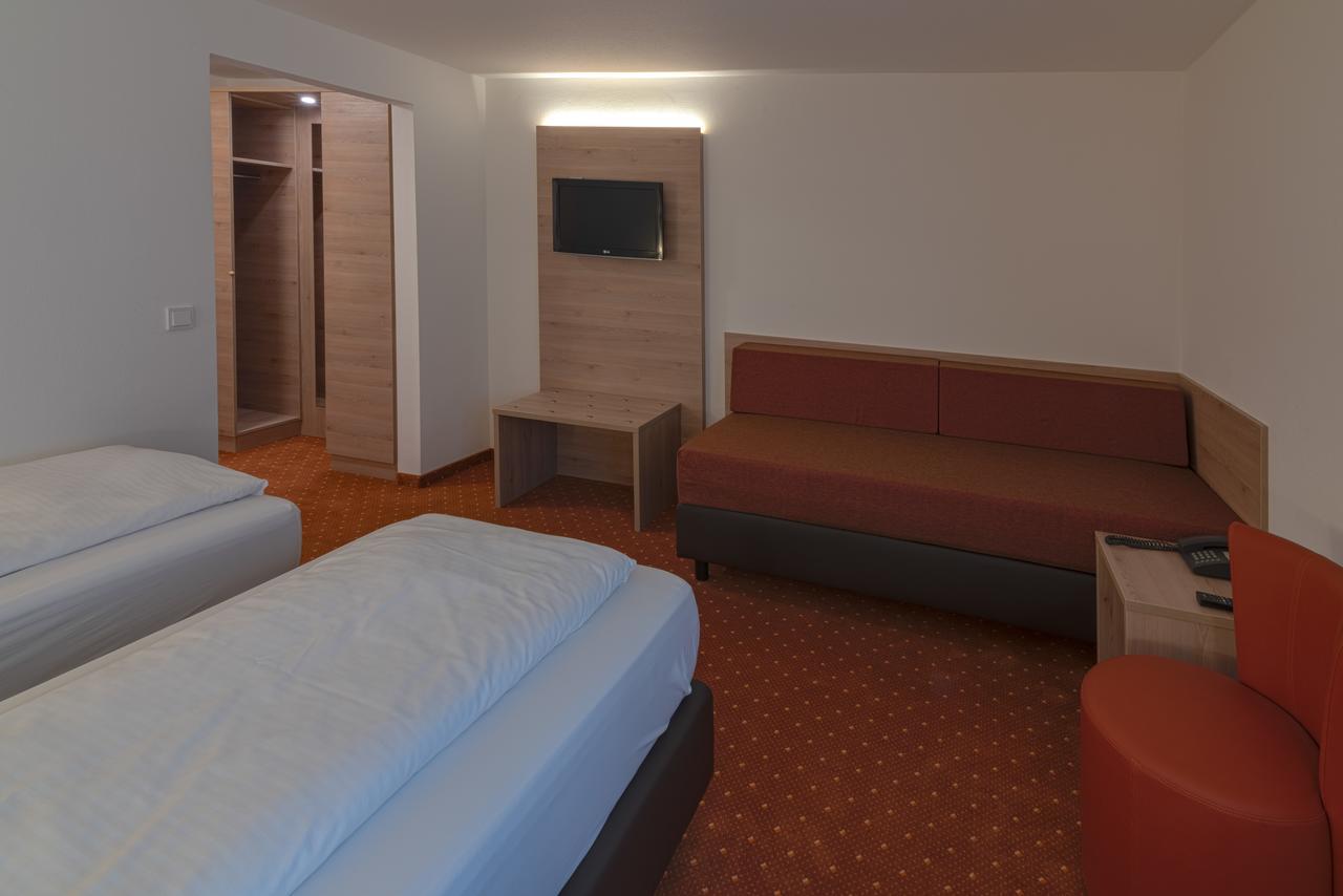 Hotel Pfefferburg Schönaich Dış mekan fotoğraf